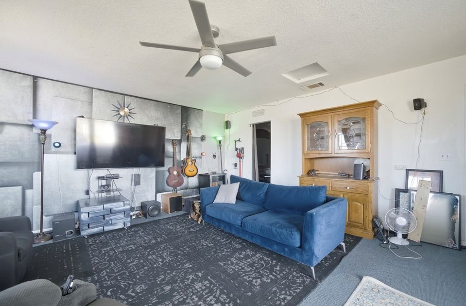 16485 Dale Evans, Apple Valley CA 92307 — 3 bedroom home on a large corner lot