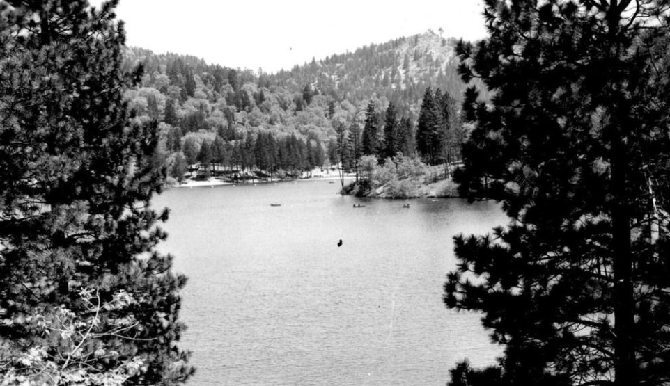 Historic Lake Gregory postcard image in Crestline California